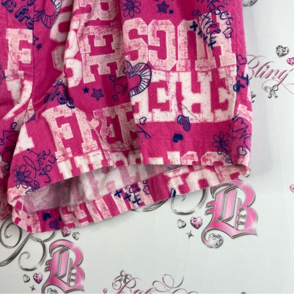 725 originals plus shorts free hugs love hearts Pink Graphic Women's Shorts - Picture 4 of 10
